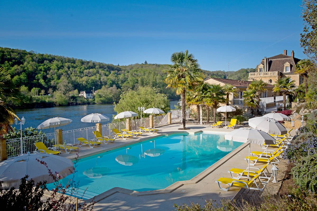 Boek nu Les maisons du fleuve via